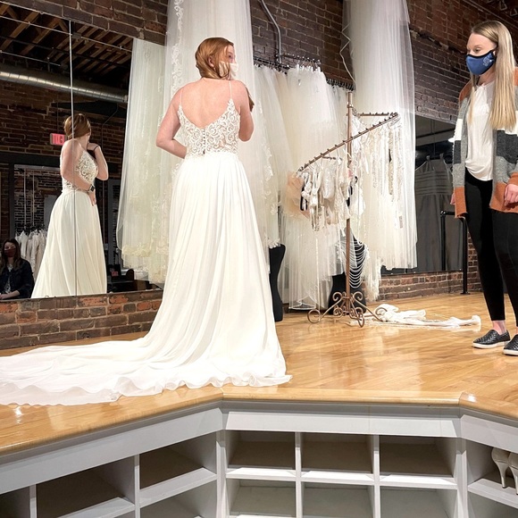 Justin Alexander Wedding Dress - Picture 3 of 3